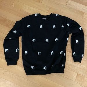 pacsun desert dreamer yin yang sweatshirt